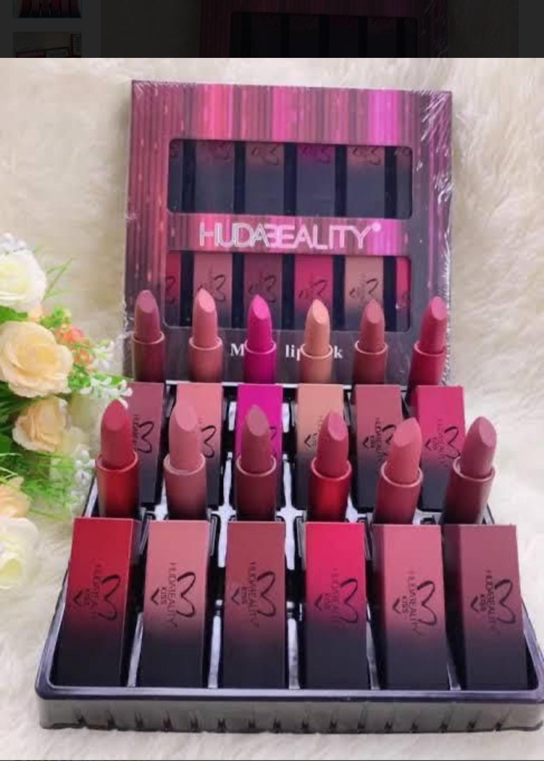 Huda bullet matte lipstick Pack off 12